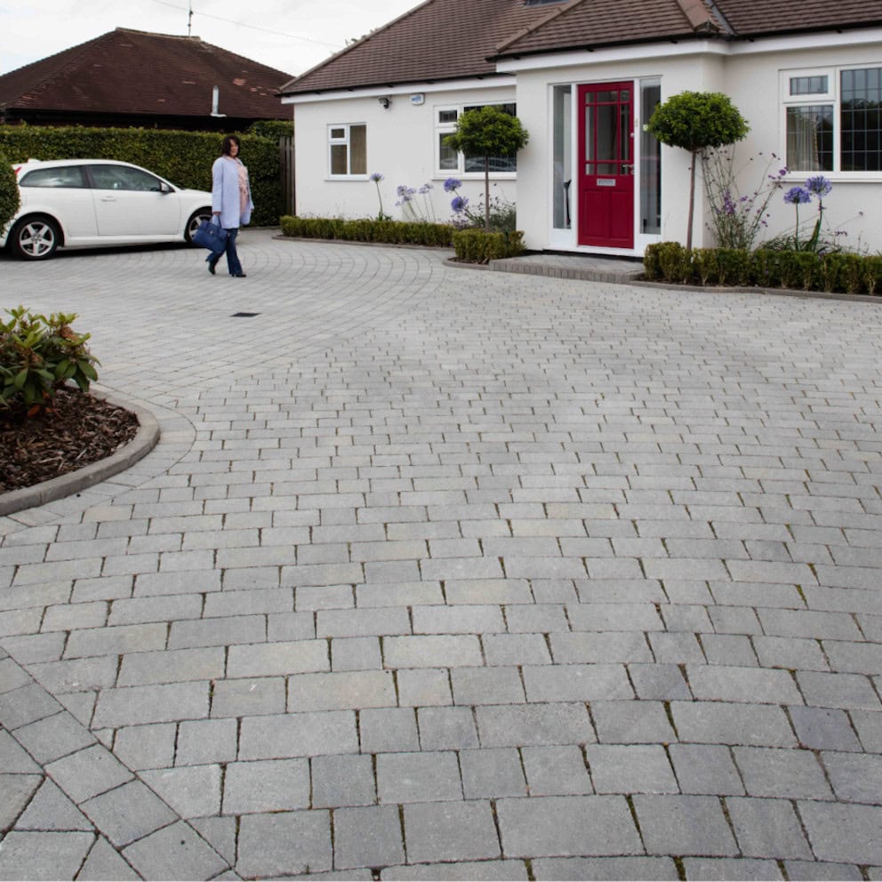 Drivesett Tegula Pennant Grey Setts
