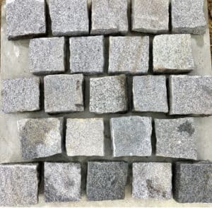 Rough Cropped Granite Setts