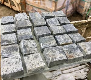 Rough Cropped Granite Setts